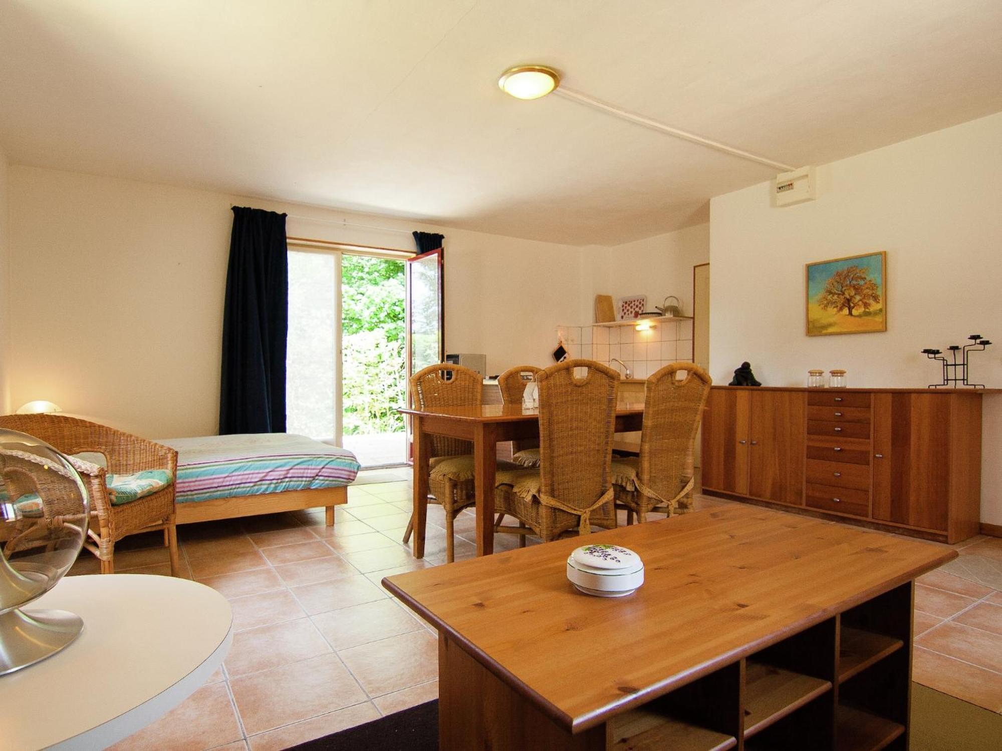 Appealing Apartment In Vezac With Swimming Pool Beynac-et-Cazenac Exterior photo